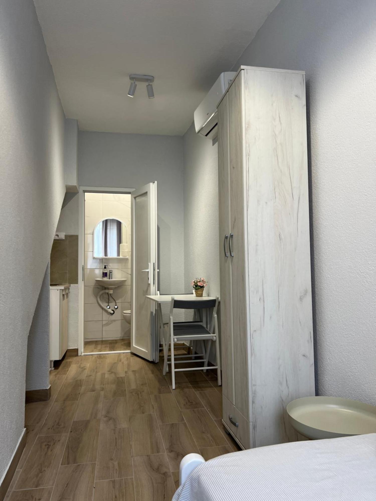 Apartments Astoria Hn Herceg Novi Exterior photo