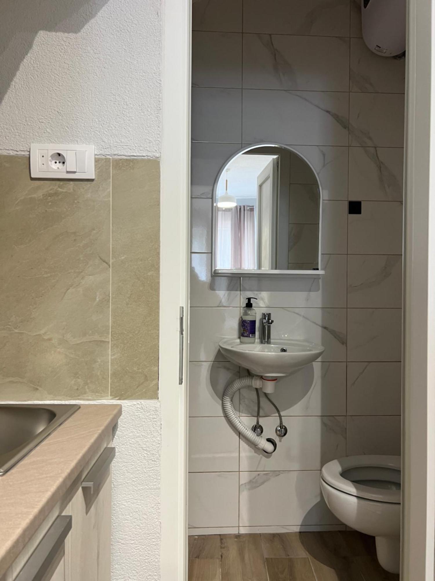 Apartments Astoria Hn Herceg Novi Exterior photo