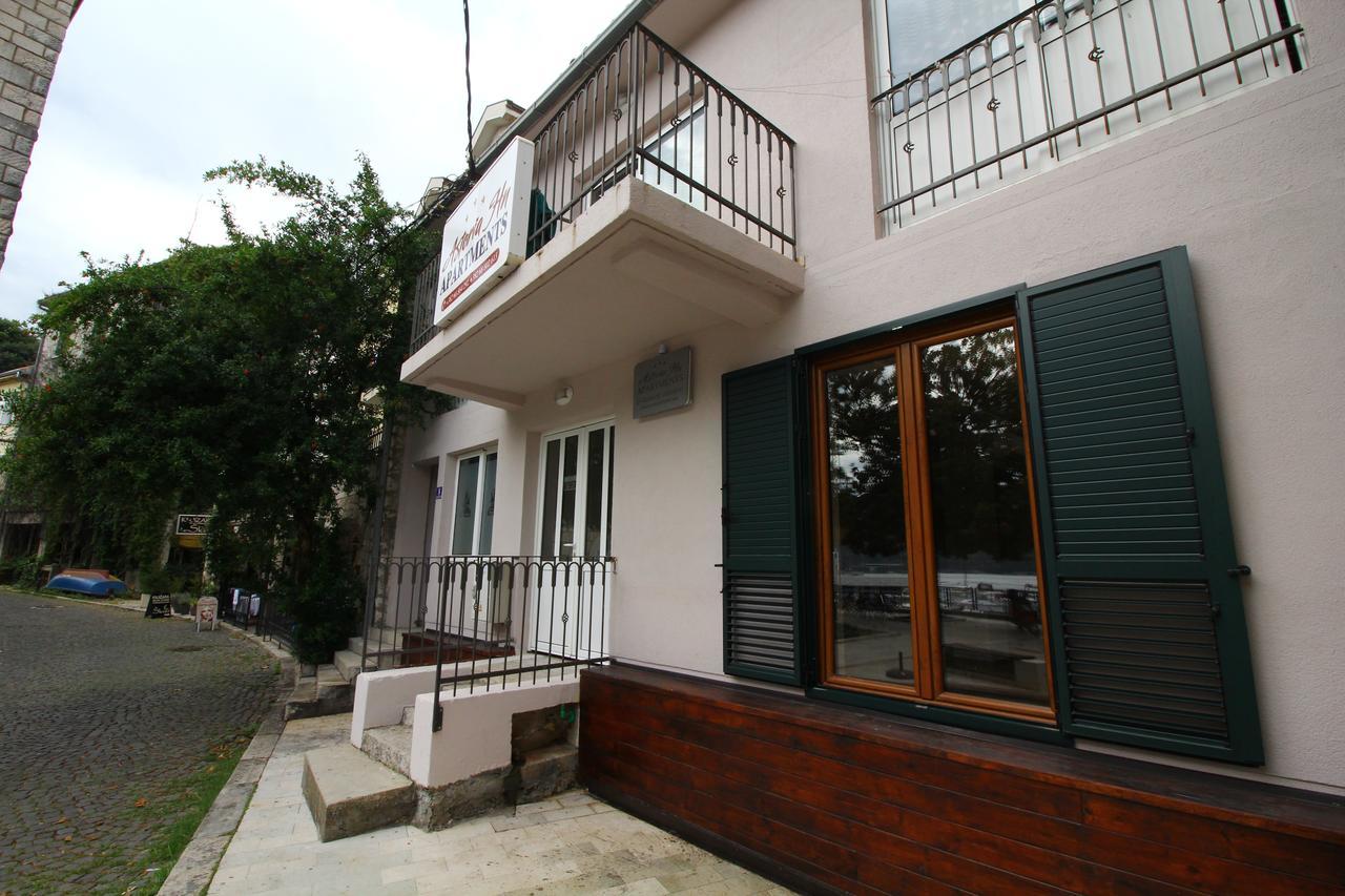Apartments Astoria Hn Herceg Novi Exterior photo